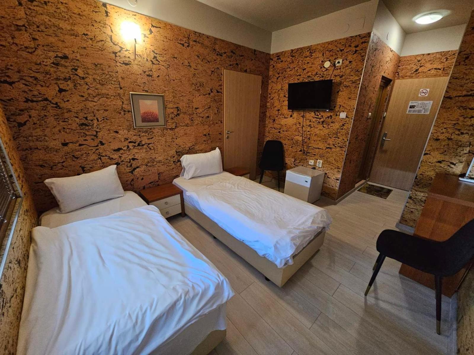 Complex Racic Hotel Voyvodinovo ภายนอก รูปภาพ