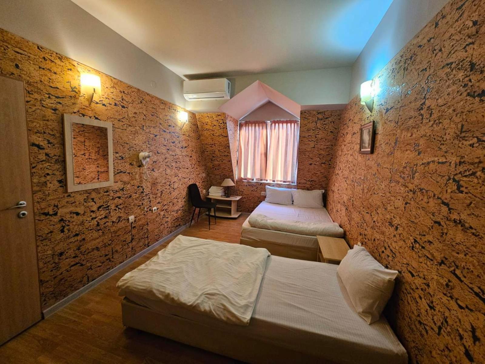 Complex Racic Hotel Voyvodinovo ภายนอก รูปภาพ